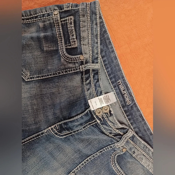 🍒 Maurices Capri Crop Blue Jeans - Picture 4 of 8